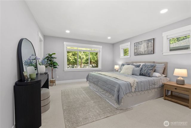 2424 108th Avenue NE, Bellevue, WA 98004