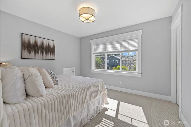 2424 108th Avenue NE, Bellevue, WA 98004