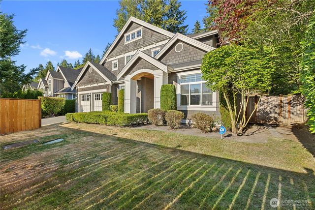 2424 108th Avenue NE, Bellevue, WA 98004