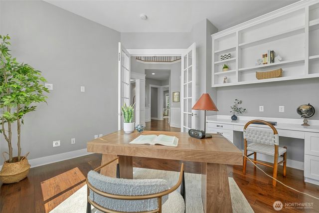 2424 108th Avenue NE, Bellevue, WA 98004