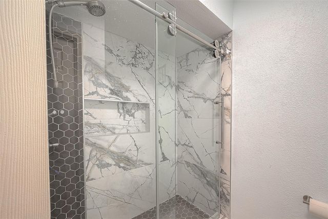 14515 Wunderlich Drive 610, Houston, TX 77069