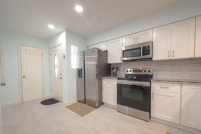 14515 Wunderlich Drive 610, Houston, TX 77069