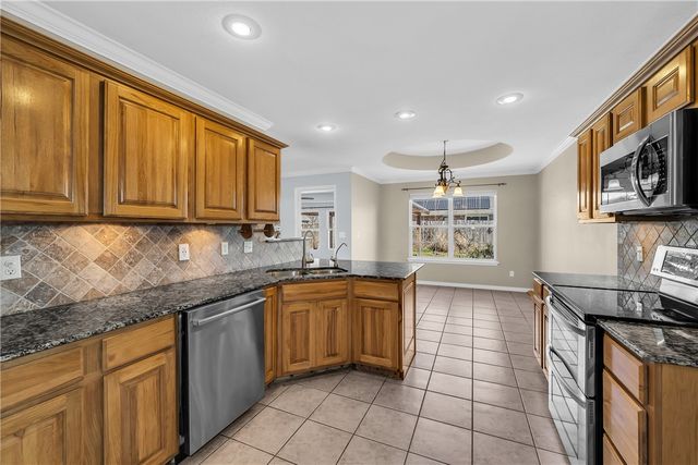 12032 Riviera Place, Farmington, AR 72730