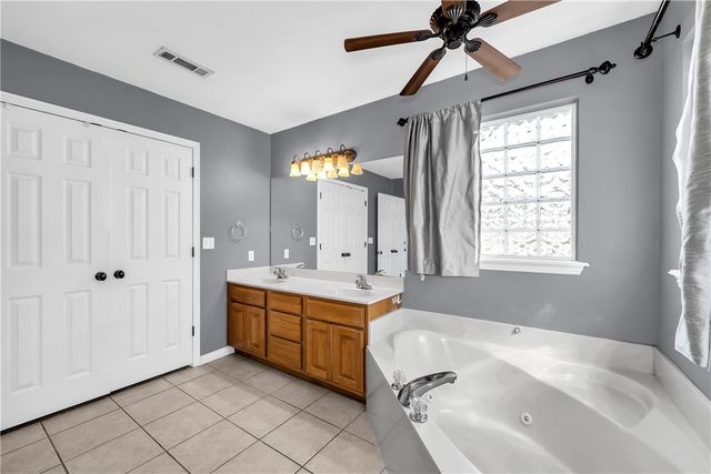 12032 Riviera Place, Farmington, AR 72730