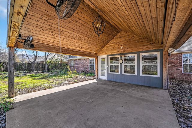 12032 Riviera Place, Farmington, AR 72730