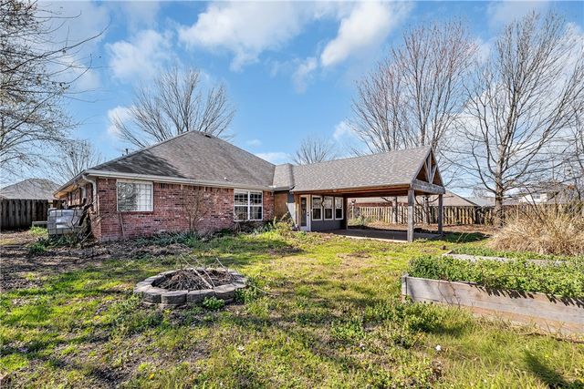 12032 Riviera Place, Farmington, AR 72730