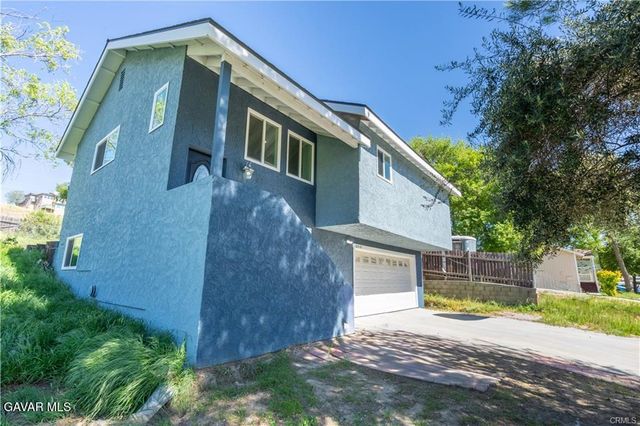 42640 Ranch Club Road, Lake Hughes, CA 93532