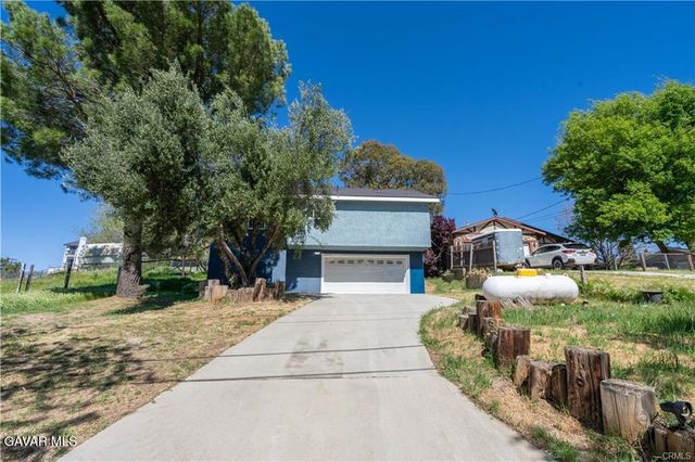 42640 Ranch Club Road, Lake Hughes, CA 93532