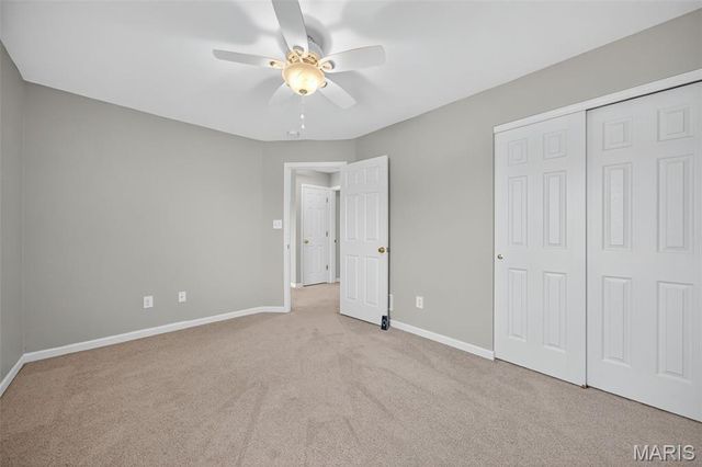 221 Pecan Bluffs Drive, Wentzville, MO 63385