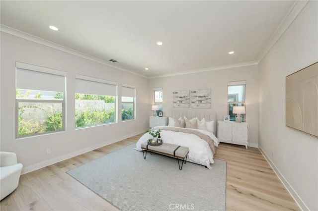 56 Chasma, Irvine, CA 92618