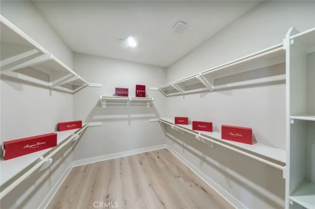 56 Chasma, Irvine, CA 92618