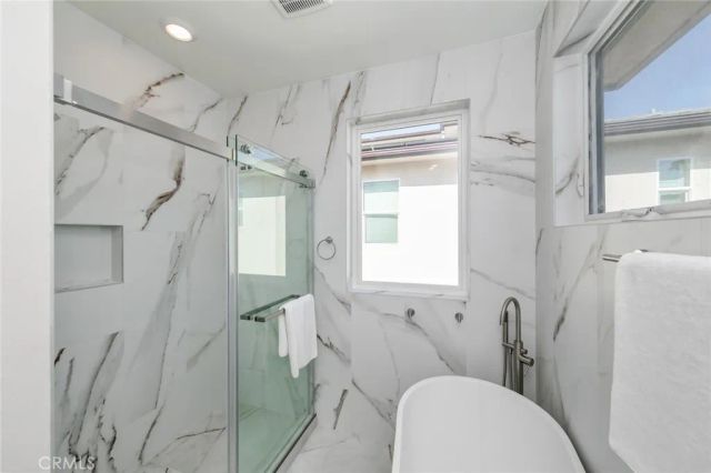 56 Chasma, Irvine, CA 92618