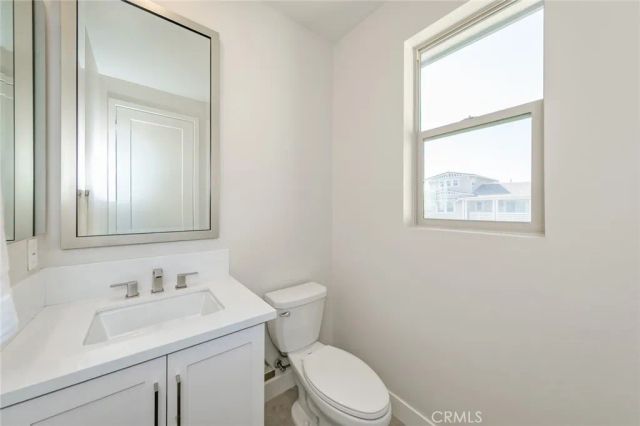 56 Chasma, Irvine, CA 92618