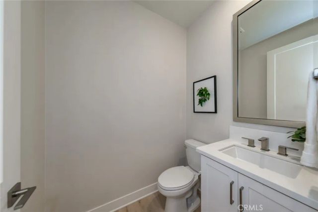 56 Chasma, Irvine, CA 92618