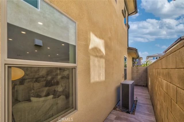 56 Chasma, Irvine, CA 92618