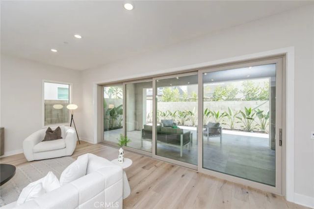 56 Chasma, Irvine, CA 92618