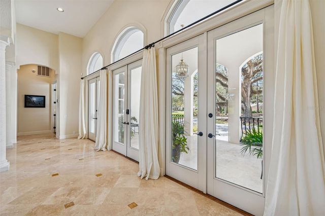 5212 GOLF LINKS BOULEVARD, Zephyrhills, FL 33541