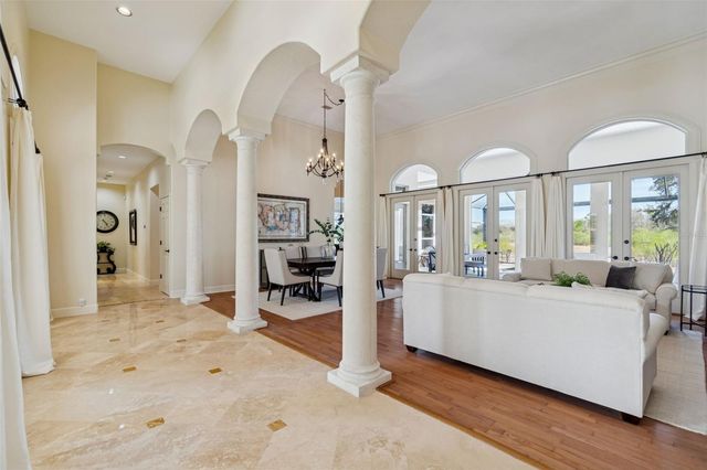 5212 GOLF LINKS BOULEVARD, Zephyrhills, FL 33541