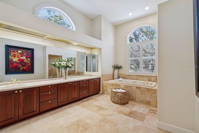 5212 GOLF LINKS BOULEVARD, Zephyrhills, FL 33541