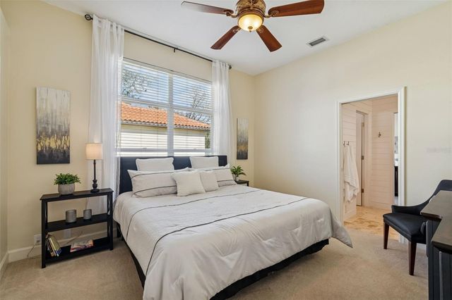 5212 GOLF LINKS BOULEVARD, Zephyrhills, FL 33541