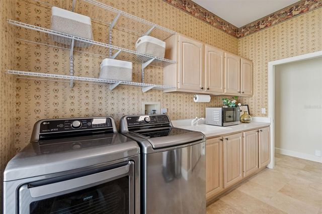 5212 GOLF LINKS BOULEVARD, Zephyrhills, FL 33541