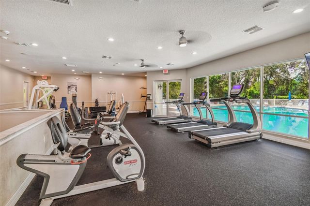 5212 GOLF LINKS BOULEVARD, Zephyrhills, FL 33541