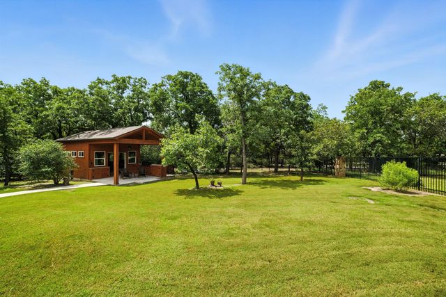 107 Tylee CIR, Bastrop, TX 78602