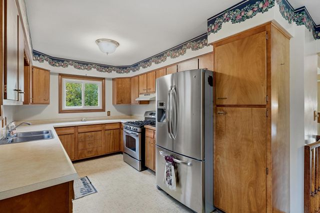 1885 Manton Street, Maplewood, MN 55109