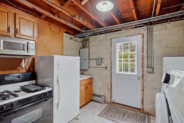 1885 Manton Street, Maplewood, MN 55109