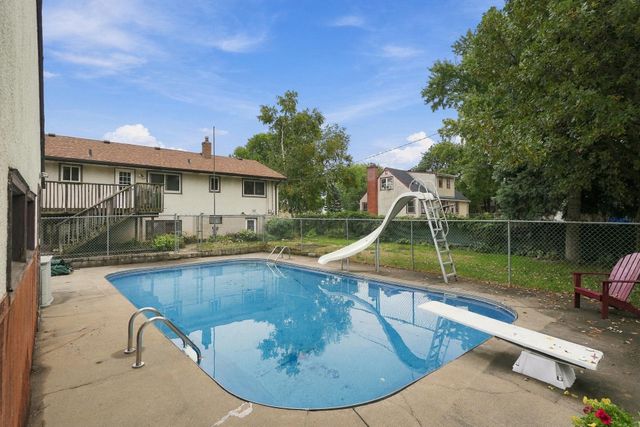 1885 Manton Street, Maplewood, MN 55109