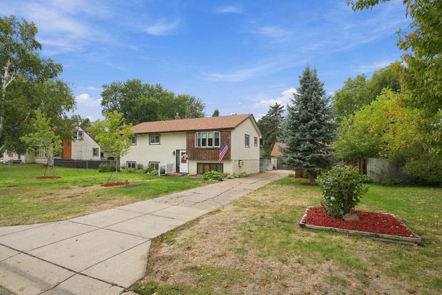 1885 Manton Street, Maplewood, MN 55109