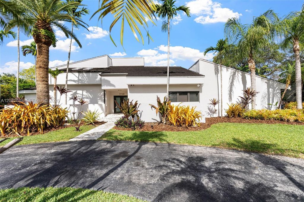 17125 SW 80th Court, Palmetto Bay, FL 33157