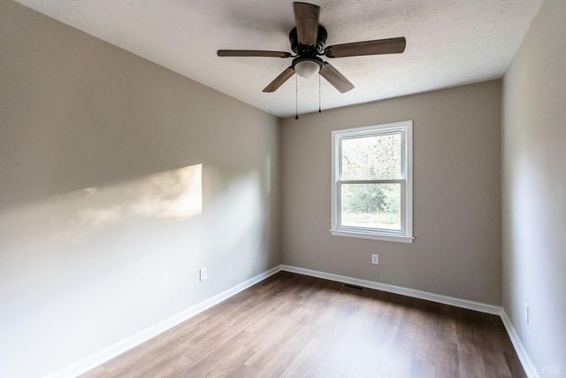 329 Stevens St, Appomattox, VA 24522