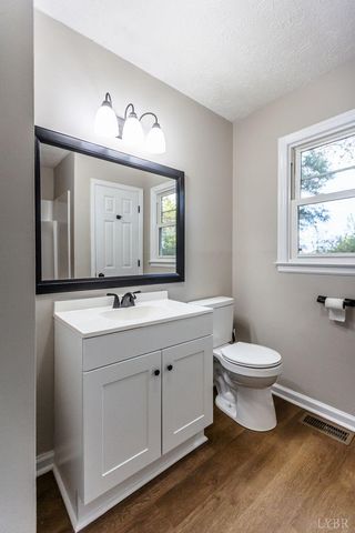 329 Stevens St, Appomattox, VA 24522