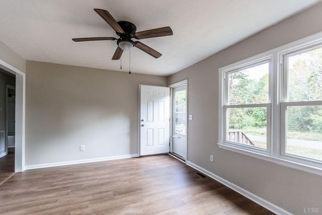 329 Stevens St, Appomattox, VA 24522