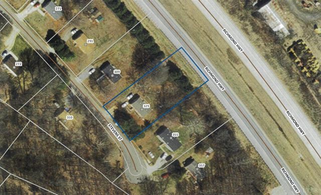 329 Stevens St, Appomattox, VA 24522