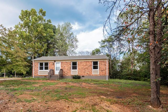 329 Stevens St, Appomattox, VA 24522