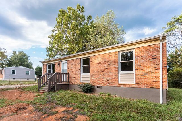 329 Stevens St, Appomattox, VA 24522