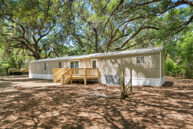 102 TREE FARM ROAD, Hawthorne, FL 32640
