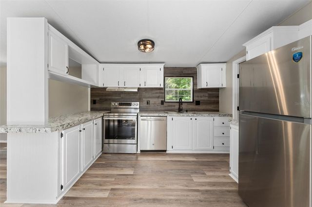 102 TREE FARM ROAD, Hawthorne, FL 32640