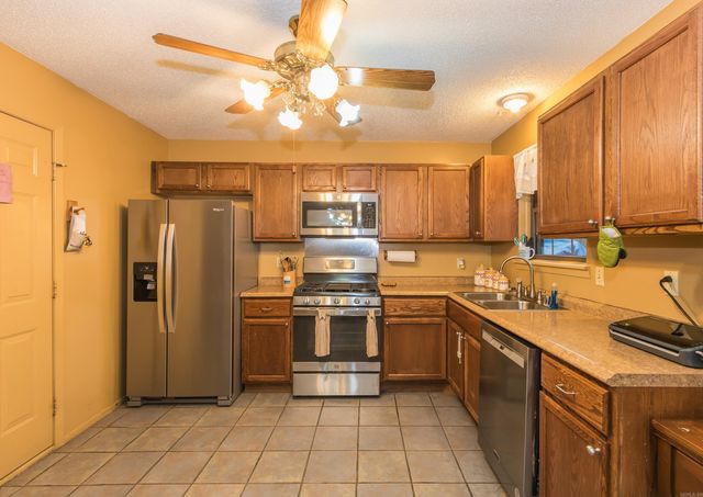 13 Sandlefoot Cv, North Little Rock, AR 72117