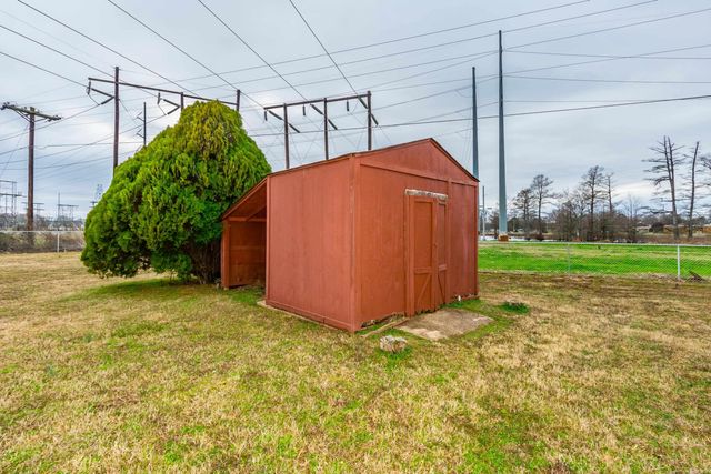 13 Sandlefoot Cv, North Little Rock, AR 72117