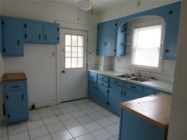 1140 Graham Ave, Monessen, PA 15062