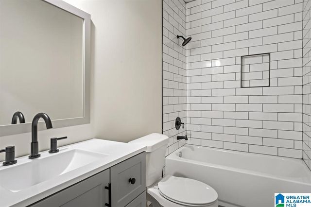 5912 2ND AVENUE N, Birmingham, AL 35212