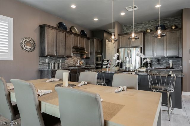 8947 Golden Crow Avenue, Las Vegas, NV 89148