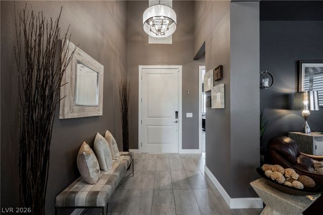 8947 Golden Crow Avenue, Las Vegas, NV 89148