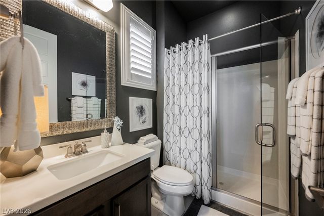 8947 Golden Crow Avenue, Las Vegas, NV 89148