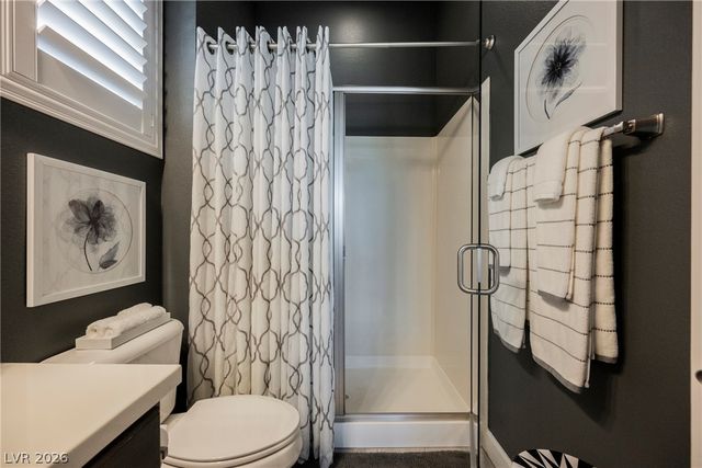 8947 Golden Crow Avenue, Las Vegas, NV 89148