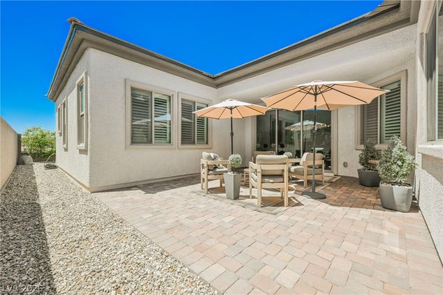 8947 Golden Crow Avenue, Las Vegas, NV 89148