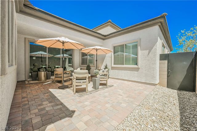 8947 Golden Crow Avenue, Las Vegas, NV 89148